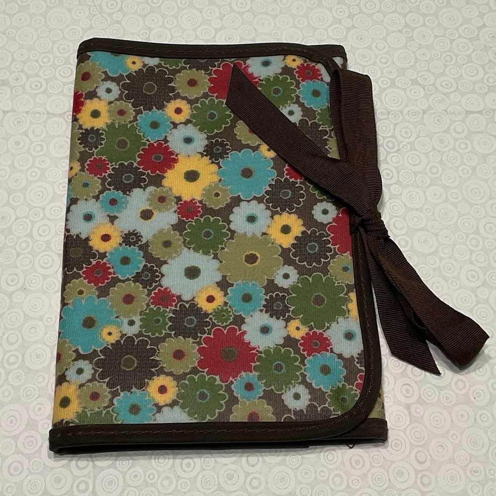 thirty-one Tri-Fold Notebook Cover